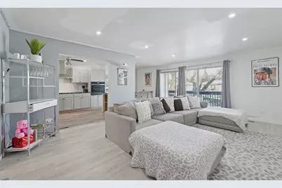 827 E 194th Street #827, Glenwood, IL 60425 - Photo 4