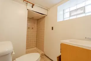 13223 S Buffalo Ave, Chicago, IL 60633 - Photo 16