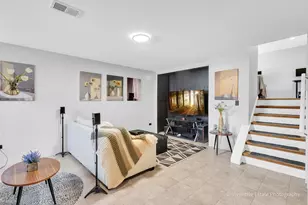 1560 Sheffield Dr, Elgin, IL 60123 - Photo 12