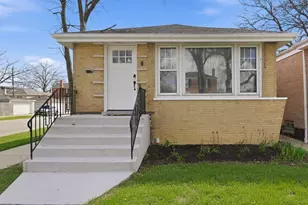 5301 S Menard Ave, Chicago, IL 60638 - Photo 2