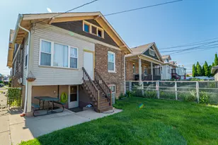 10613 S Ave F, Chicago, IL 60617 - Photo 32