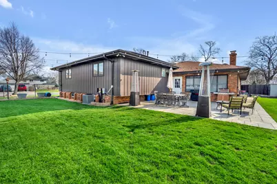 8100 Lorel Avenue, Burbank, IL 60459 - Photo 2