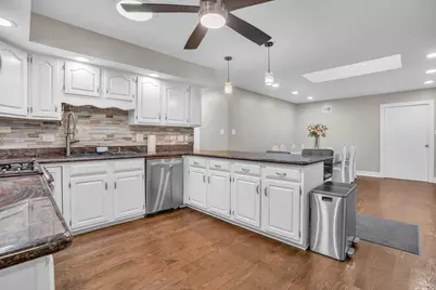 8100 Lorel Avenue, Burbank, IL 60459 - Photo 22