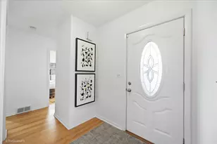 1519 Foothill Dr, Wheaton, IL 60189 - Photo 8