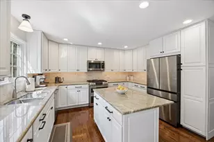 749 Summit St, Downers Grove, IL 60515 - Photo 12