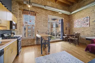 417 S Jefferson St, Chicago, IL 60607 - Photo 2