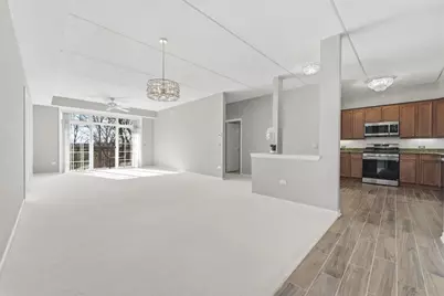 455 W Wood Street #405, Palatine, IL 60067 - Photo 4