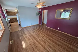 5018 48th Street A, Moline, IL 61265 - Photo 6