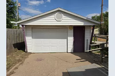 5018 48th Street A, Moline, IL 61265 - Photo 2