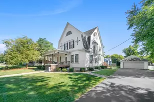 407 Ottawa St, Earlville, IL 60518 - Photo 2