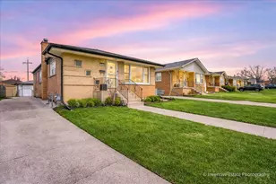 3828 W 116th Pl, Alsip, IL 60803 - Photo 2