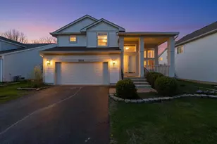 2824 Whitehall Ln, Naperville, IL 60564 - Photo 4
