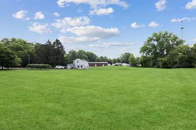 300 Pauline Avenue #B, Crystal Lake, IL 60014 - Photo 2