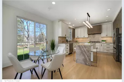 2370 Legends Court, Riverwoods, IL 60015 - Photo 10