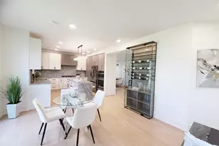 2370 Legends Ct, Riverwoods, IL 60015 - Photo 16