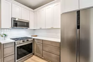 4320 N Clarendon Ave, Chicago, IL 60613 - Photo 12