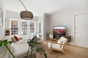 4320 N Clarendon Ave, Chicago, IL 60613 - Photo 2