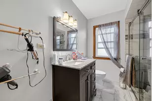 18704 Highland Ave, Homewood, IL 60430 - Photo 14