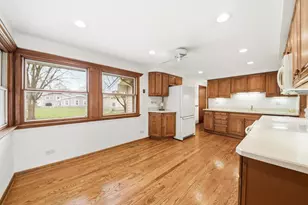 133 Lela Ln, Schaumburg, IL 60193 - Photo 4