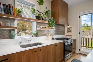 2517 N Bernard St, Chicago, IL 60647 - Photo 6