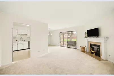 1737 Harrow Court #D, Wheaton, IL 60189 - Photo 4