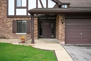 1737 Harrow Ct, Wheaton, IL 60189 - Photo 2