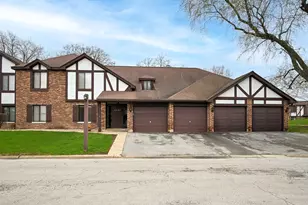 1737 Harrow Ct, Wheaton, IL 60189 - Photo 1