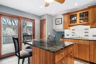 111 N Wilshire Lane, Arlington Heights, IL 60004 - Photo 12