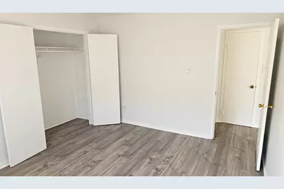 2025 W Granville Avenue #305, Chicago, IL 60659 - Photo 8