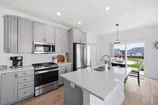 2225 Concord Dr, Sycamore, IL 60178 - Photo 12