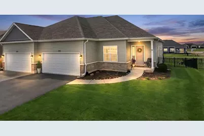 2225 Concord Drive, Sycamore, IL 60178 - Photo 2