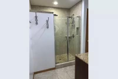 1326 S Batavia Avenue, Batavia, IL 60510 - Photo 18