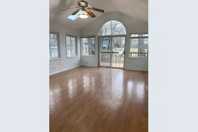 1326 S Batavia Avenue, Batavia, IL 60510 - Photo 14