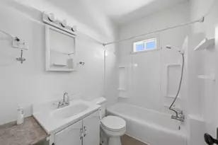 324 E 2nd St, Dixon, IL 61021 - Photo 12