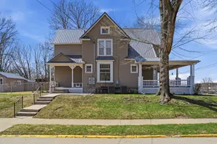 324 E 2nd St, Dixon, IL 61021 - Photo 4