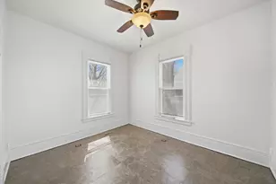 324 E 2nd St, Dixon, IL 61021 - Photo 14