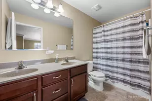 748 Cashmere Ln, Elgin, IL 60124 - Photo 32