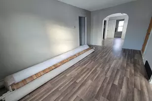 802 Deleon St, Ottawa, IL 61350 - Photo 10