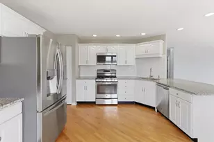 121 Augusta Dr, Streamwood, IL 60107 - Photo 6
