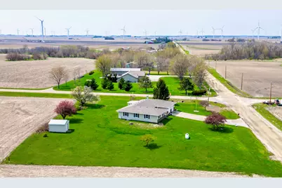 13015 E 2200 N Road, Hudson, IL 61748 - Photo 8