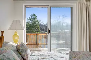 8025 Woodglen Ln, Downers Grove, IL 60516 - Photo 16