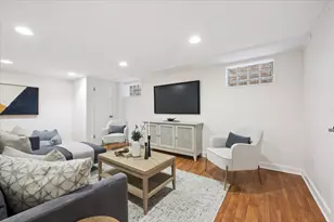 2710 W Berwyn Ave, Chicago, IL 60625 - Photo 30