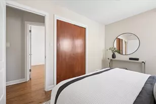 2710 W Berwyn Ave, Chicago, IL 60625 - Photo 22