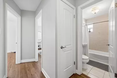 2710 W Berwyn Avenue, Chicago, IL 60625 - Photo 18