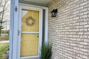 2909 Natalie Dr, Champaign, IL 61822 - Photo 2
