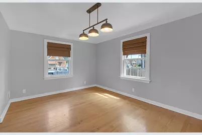 9200 S St. Louis Avenue, Evergreen Park, IL 60805 - Photo 6