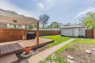 9200 S St Louis Ave, Evergreen Park, IL 60805 - Photo 18