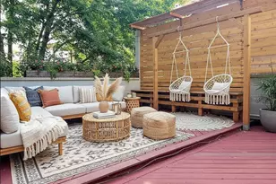 1527 W Pearson St, Chicago, IL 60642 - Photo 36