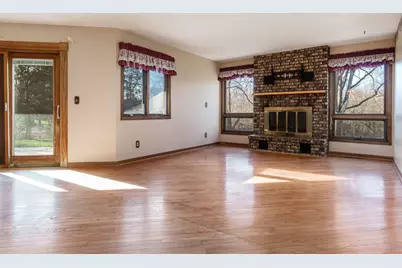 1920 Yale Bridge Road, South Beloit, IL 61080 - Photo 12