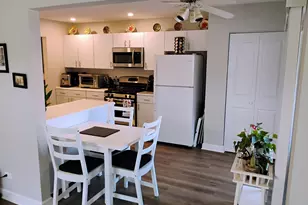 3061 Pheasant Creek Dr, Northbrook, IL 60062 - Photo 6